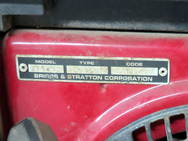 Image 2 of 12 - M2499 - Briggs & Stratton