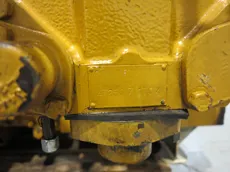 M2588 - Caterpillar