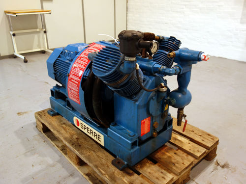 Air compressor